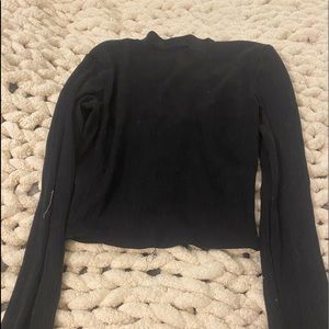 womens black long sleeve crop top